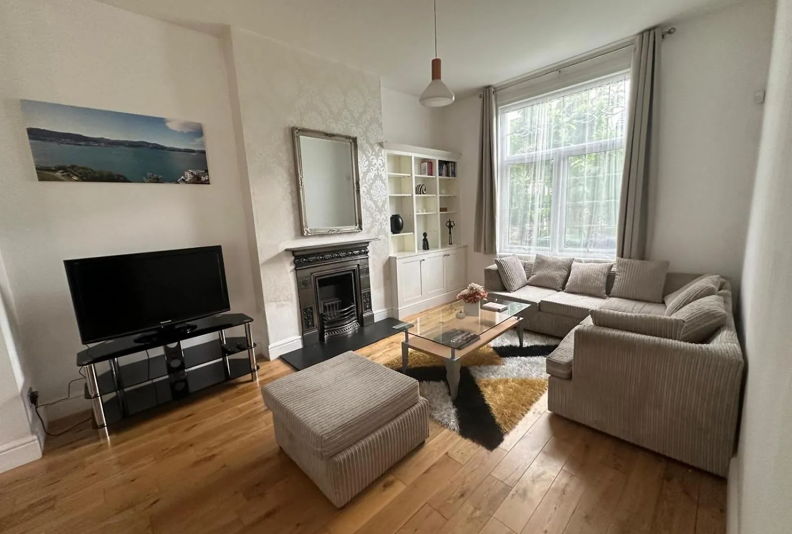 Holiday home Luxurious Living 4 Bedroom Home London
